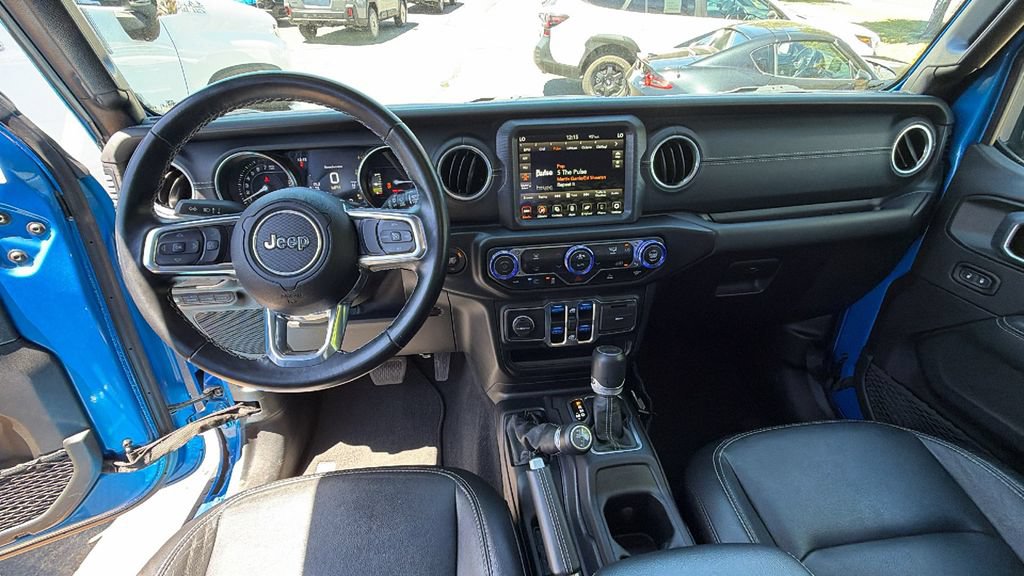 Used 2021 Jeep Wrangler Unlimited Sahara AWD/4WD image 17