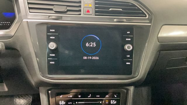 Certified 2024 Volkswagen Tiguan SE AWD/4WD image 16