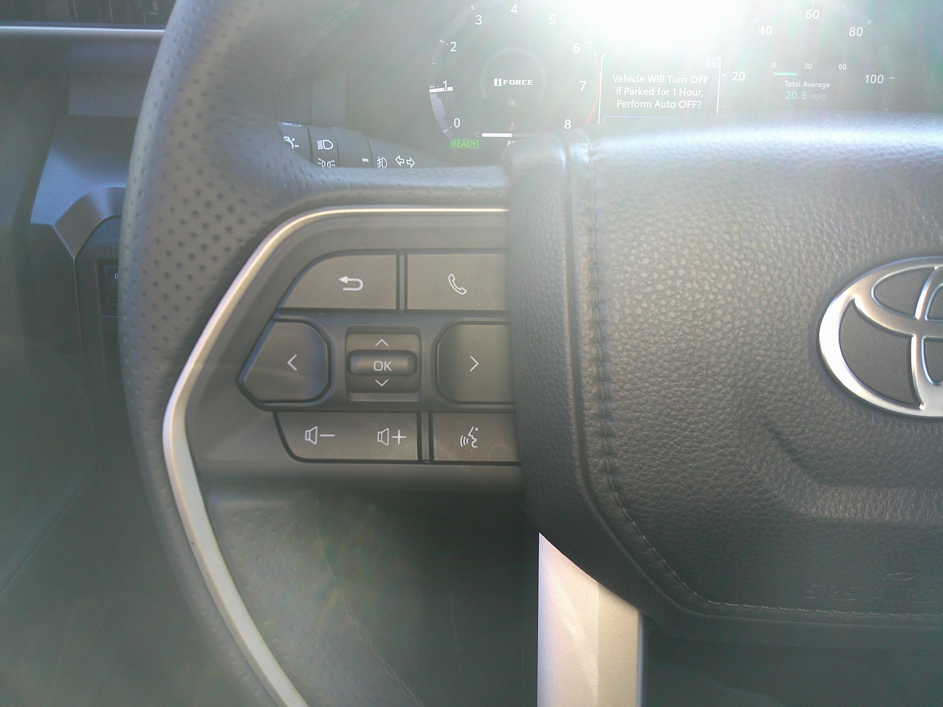 Used 2025 Toyota 4Runner TRD Off-Road image 18