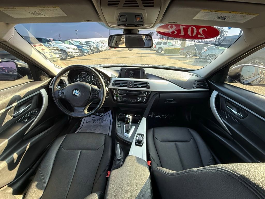 Used 2018 BMW 320i Sedan image 14