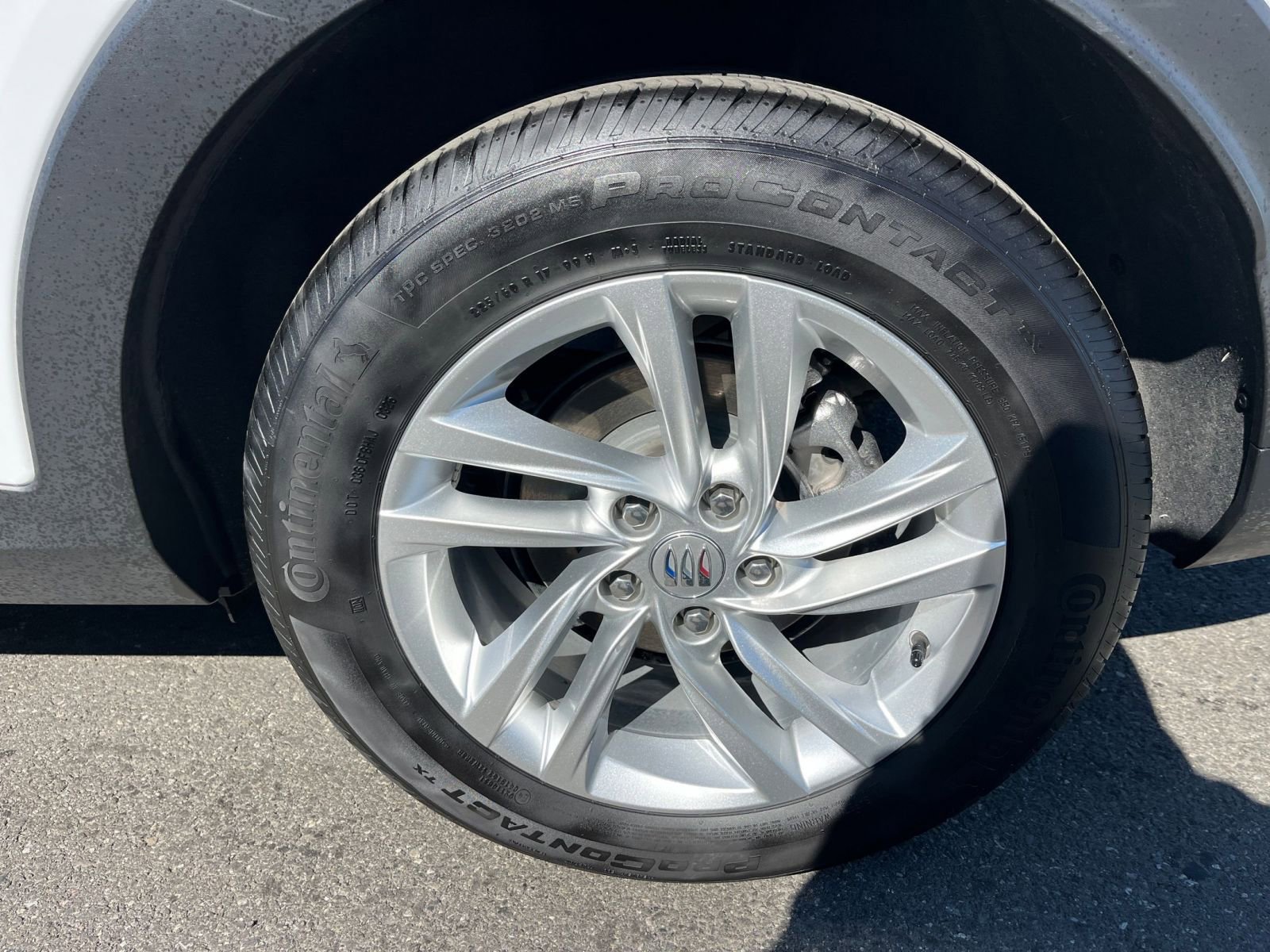 Used 2025 Buick Envista Preferred image 30