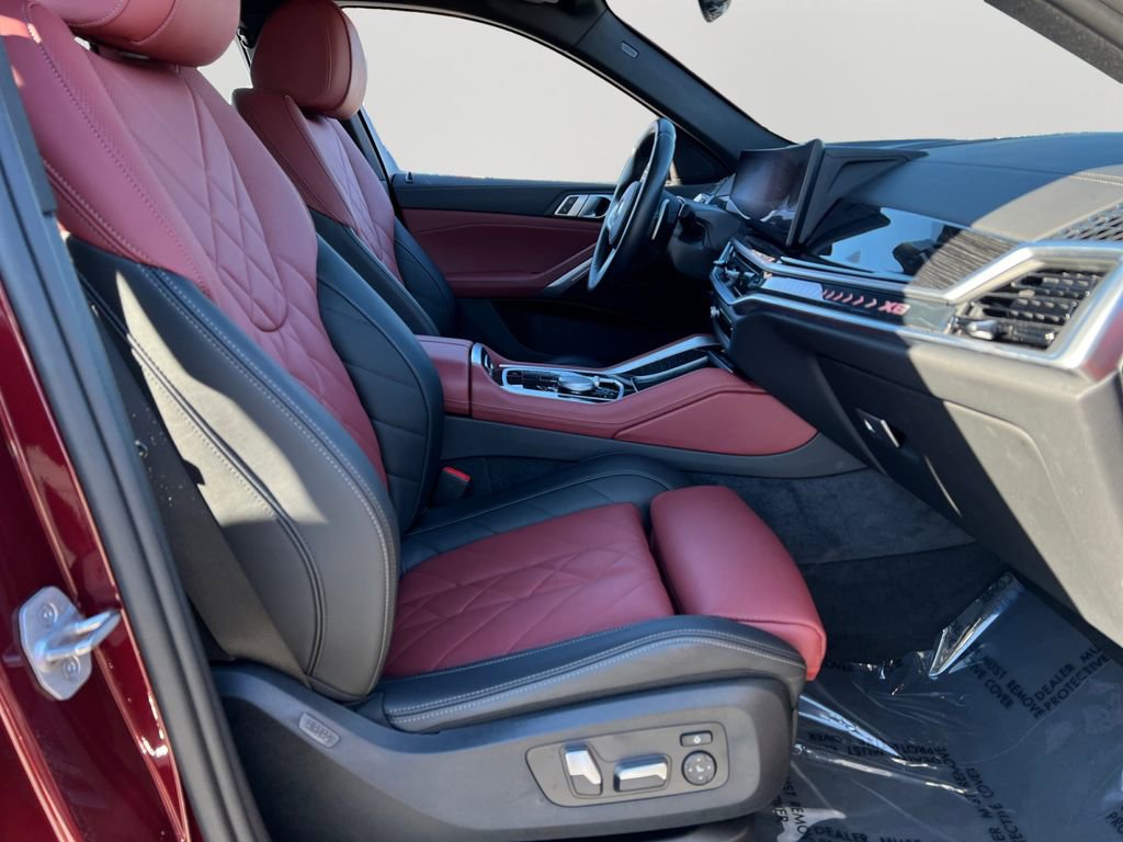 Used 2025 BMW X6 xDrive40i image 10