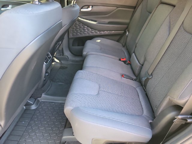 Used 2023 Hyundai Santa Fe SE AWD/4WD image 17