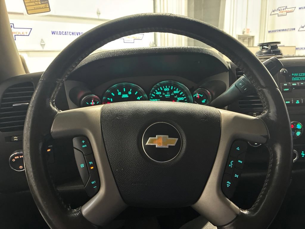 Used 2011 Chevrolet Silverado 2500 LT w/ Interior Plus Package AWD/4WD image 20