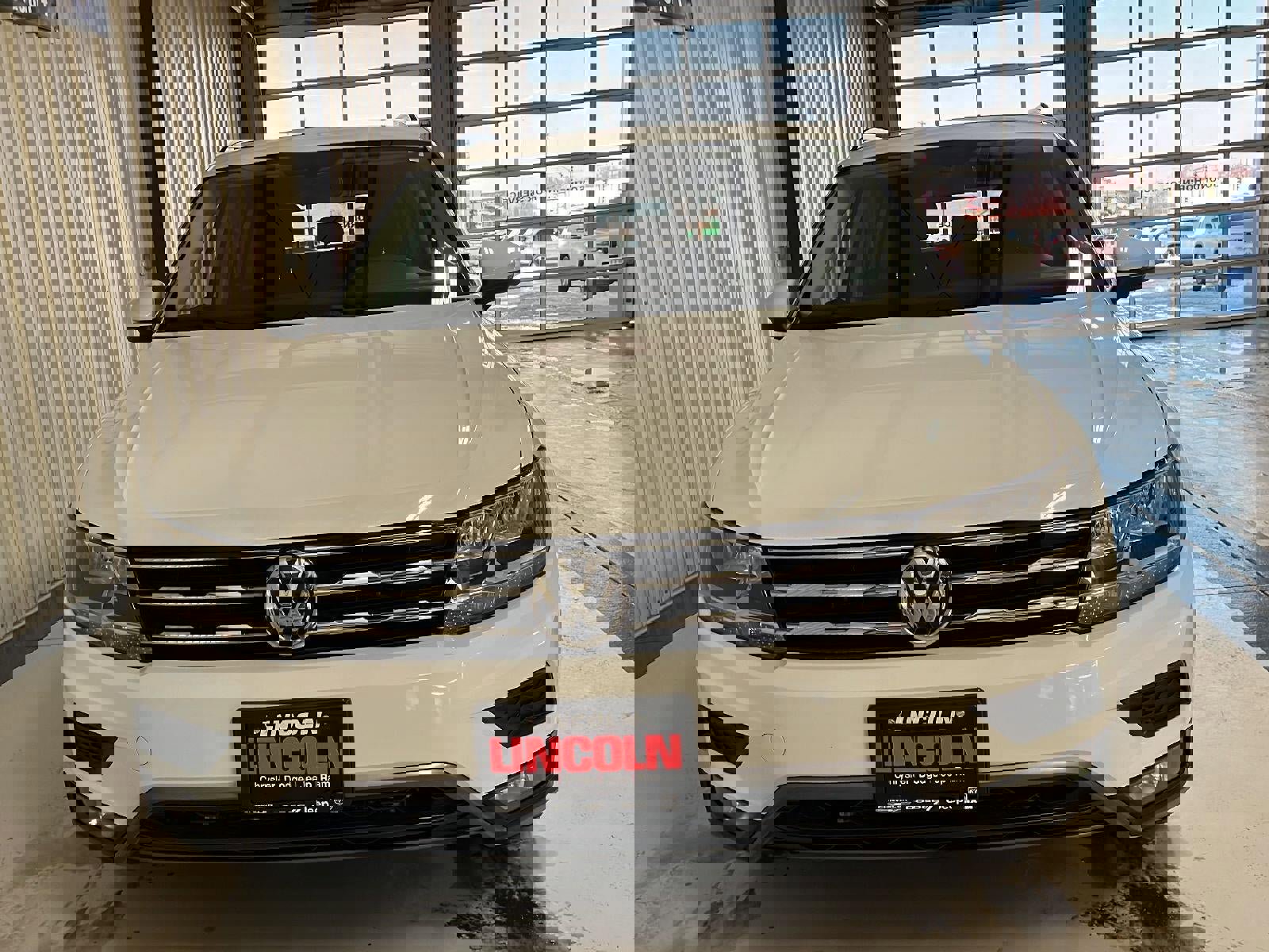 Used 2018 Volkswagen Tiguan SE image 7