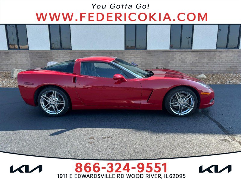 Used 2005 Chevrolet Corvette Coupe w/ Preferred Equipment Group RWD image 1
