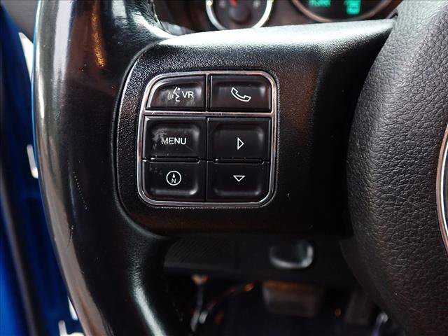 Used 2015 Jeep Wrangler Unlimited Rubicon w/ Connectivity Group AWD/4WD image 13