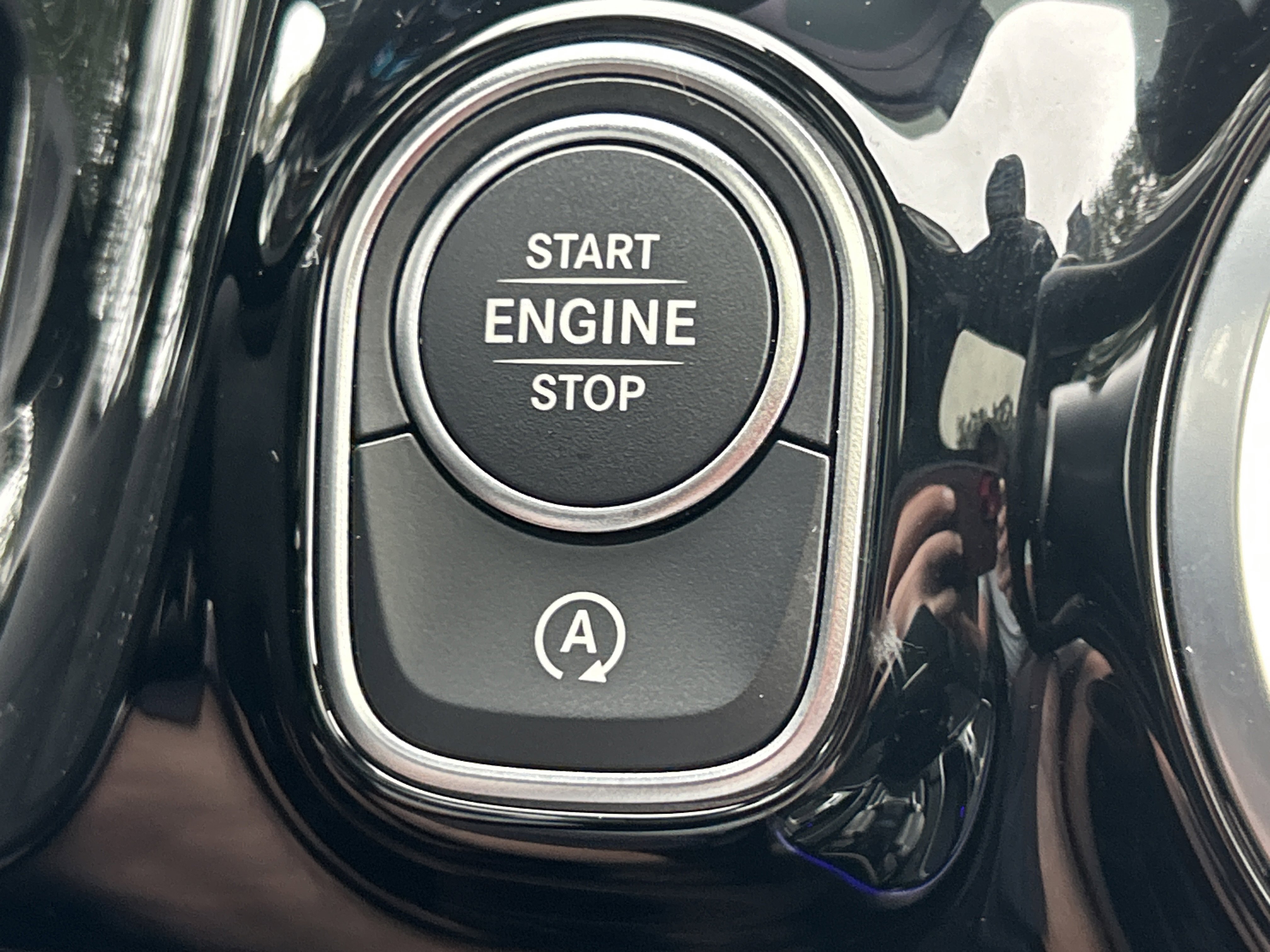 Certified 2025 Mercedes-Benz GLA 250 4MATIC image 30