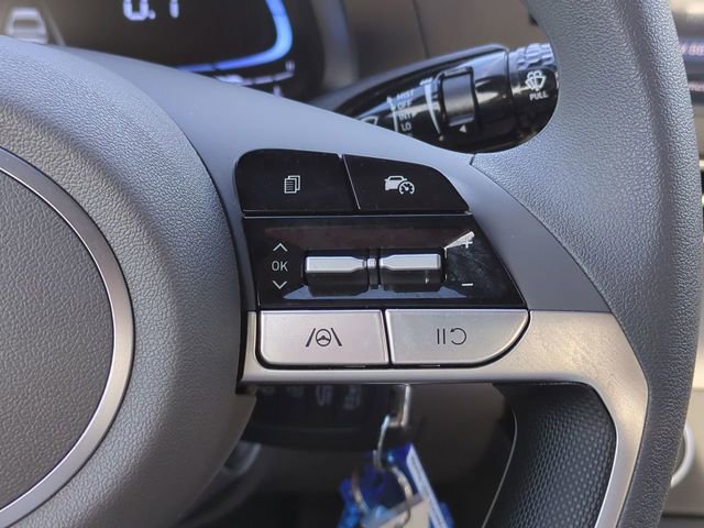Certified 2025 Hyundai Elantra SE FWD image 23