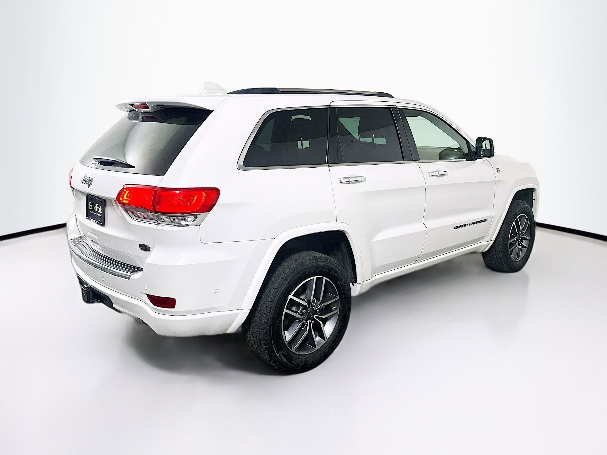 Used 2021 Jeep Grand Cherokee Overland AWD/4WD image 9