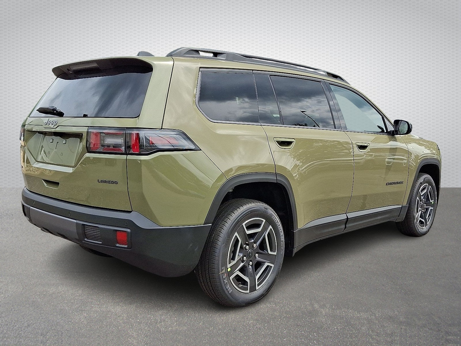 New 2026 Jeep Cherokee Laredo AWD/4WD image 4