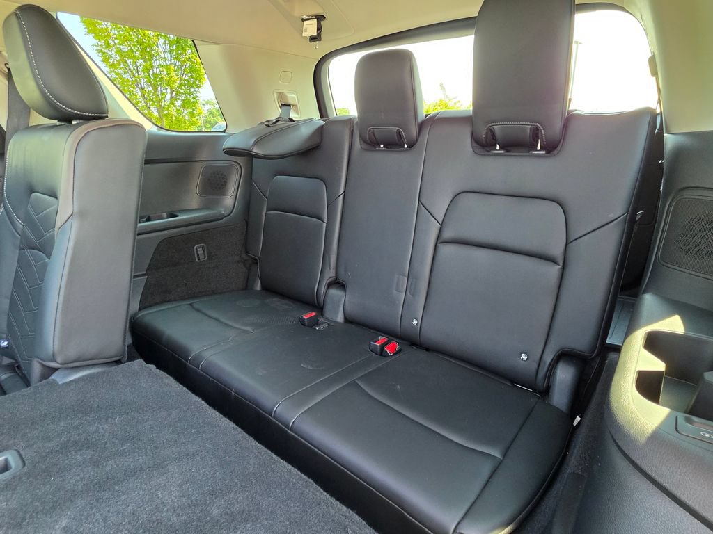 Used 2024 Nissan Pathfinder Platinum w/ Cargo Package AWD/4WD image 34