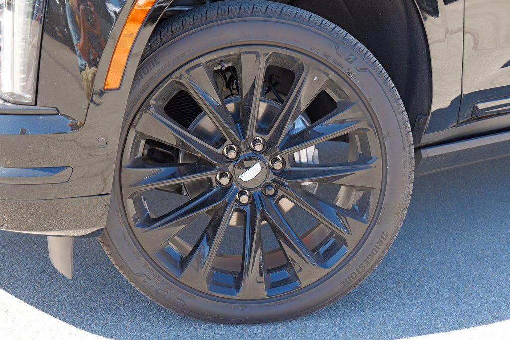 New 2026 Cadillac Escalade ESV Platinum Sport w/ LPO, ONYX Package image 2