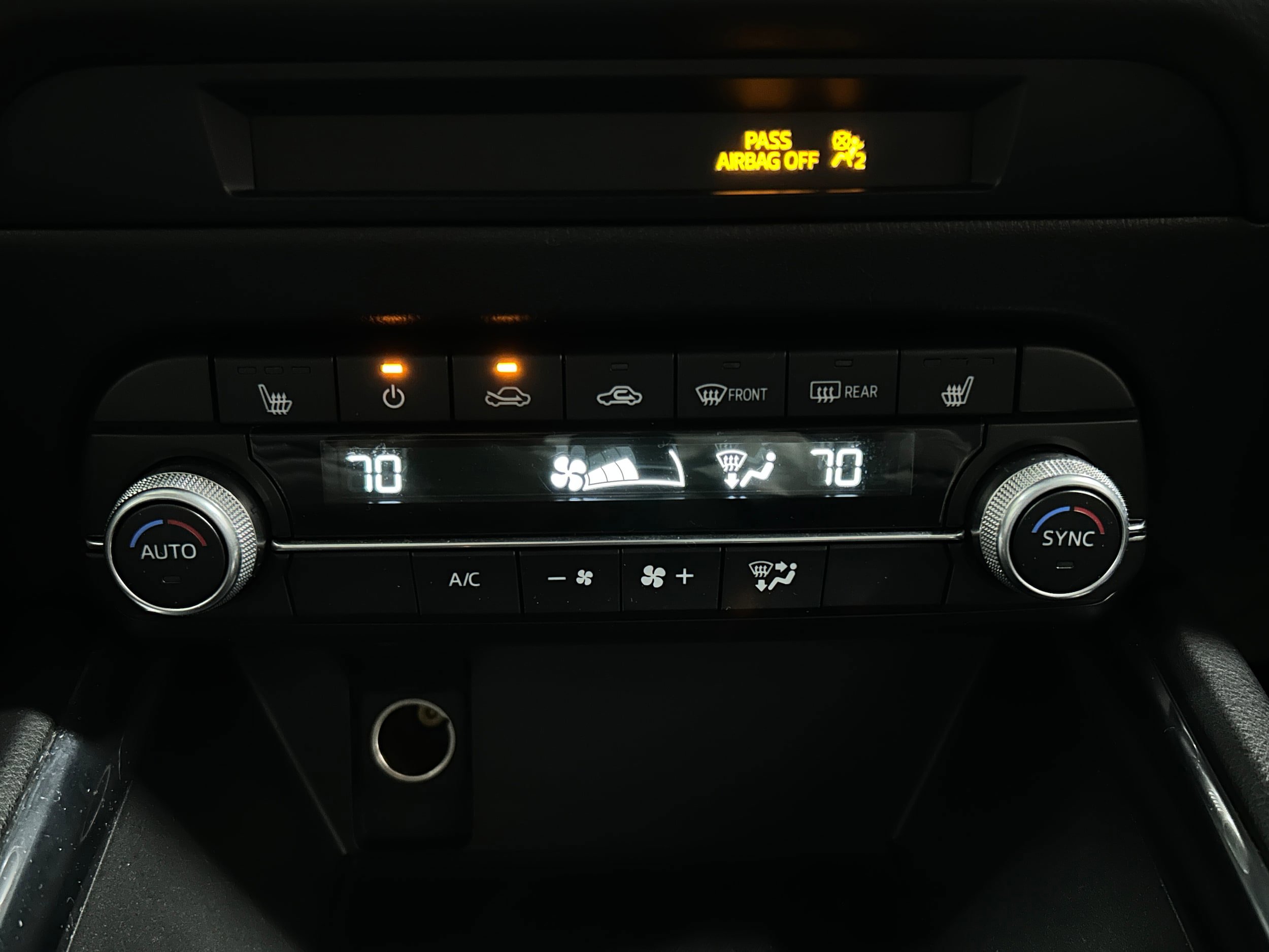 Used 2023 MAZDA CX-5 Carbon Edition image 9