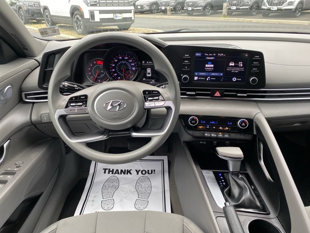 Certified 2023 Hyundai Elantra SEL FWD image 10