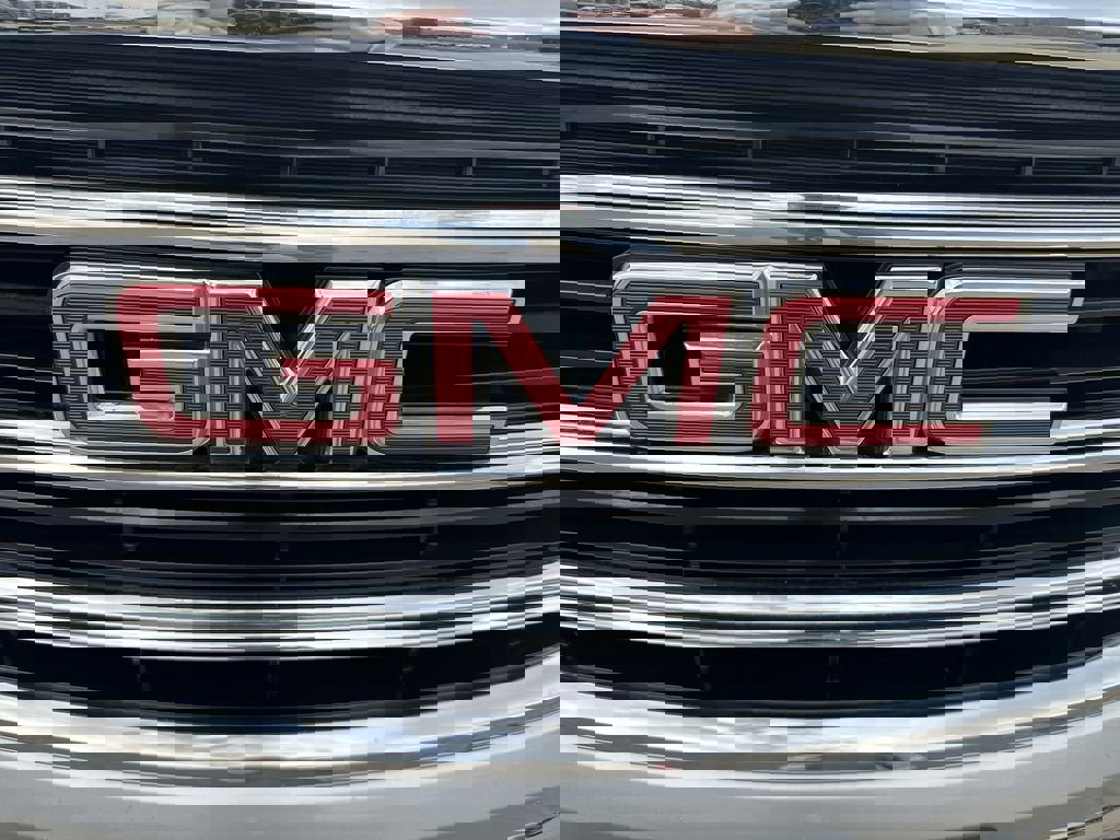 Certified 2021 GMC Terrain SLT w/ Infotainment Package II image 33