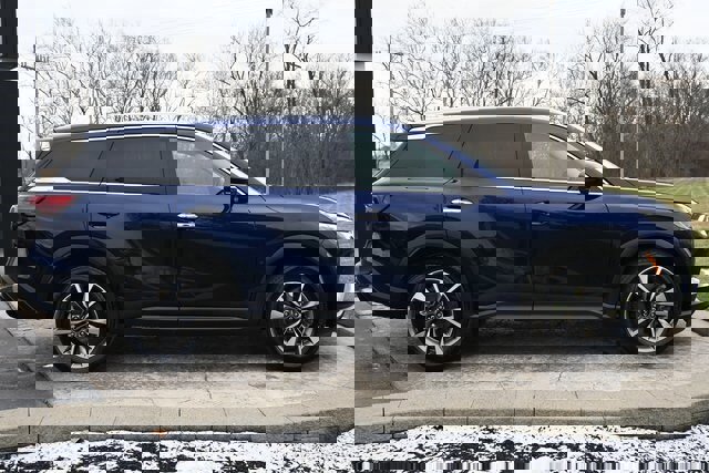 Used 2023 INFINITI QX60 Luxe image 4