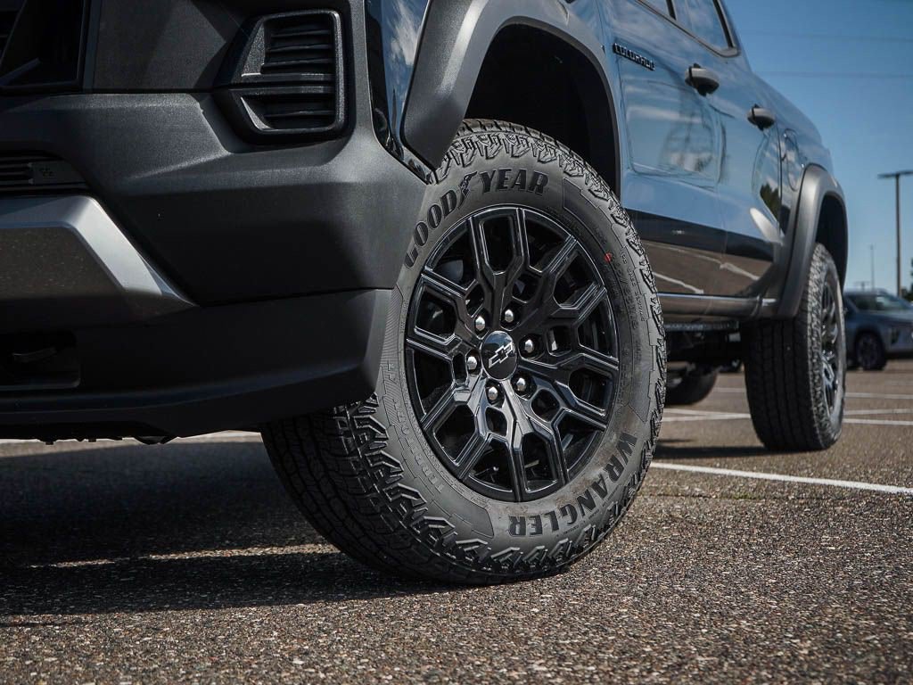 New 2026 Chevrolet Colorado Trail Boss AWD/4WD image 5