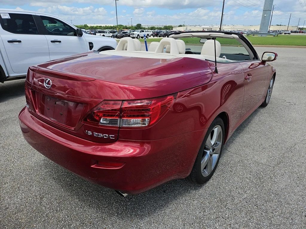 Used 2010 Lexus IS 250C w/ Luxury Pkg RWD image 3