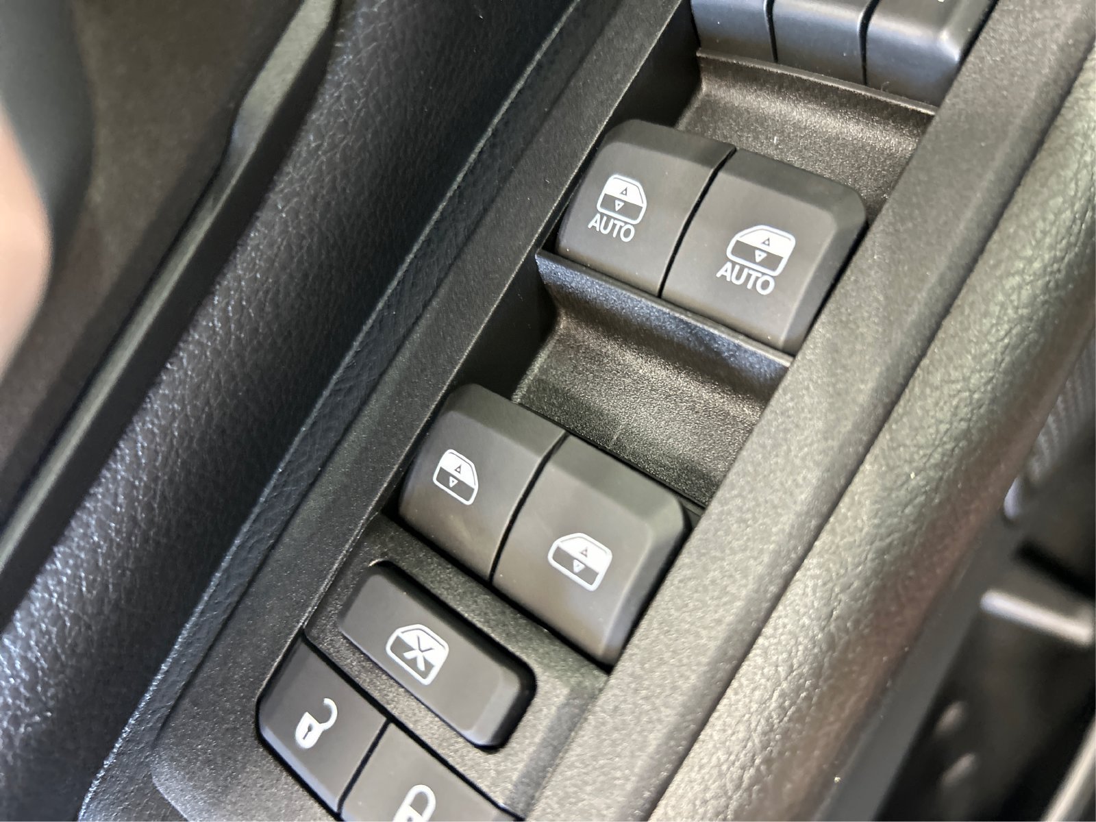 New 2026 RAM 1500 Express AWD/4WD image 29