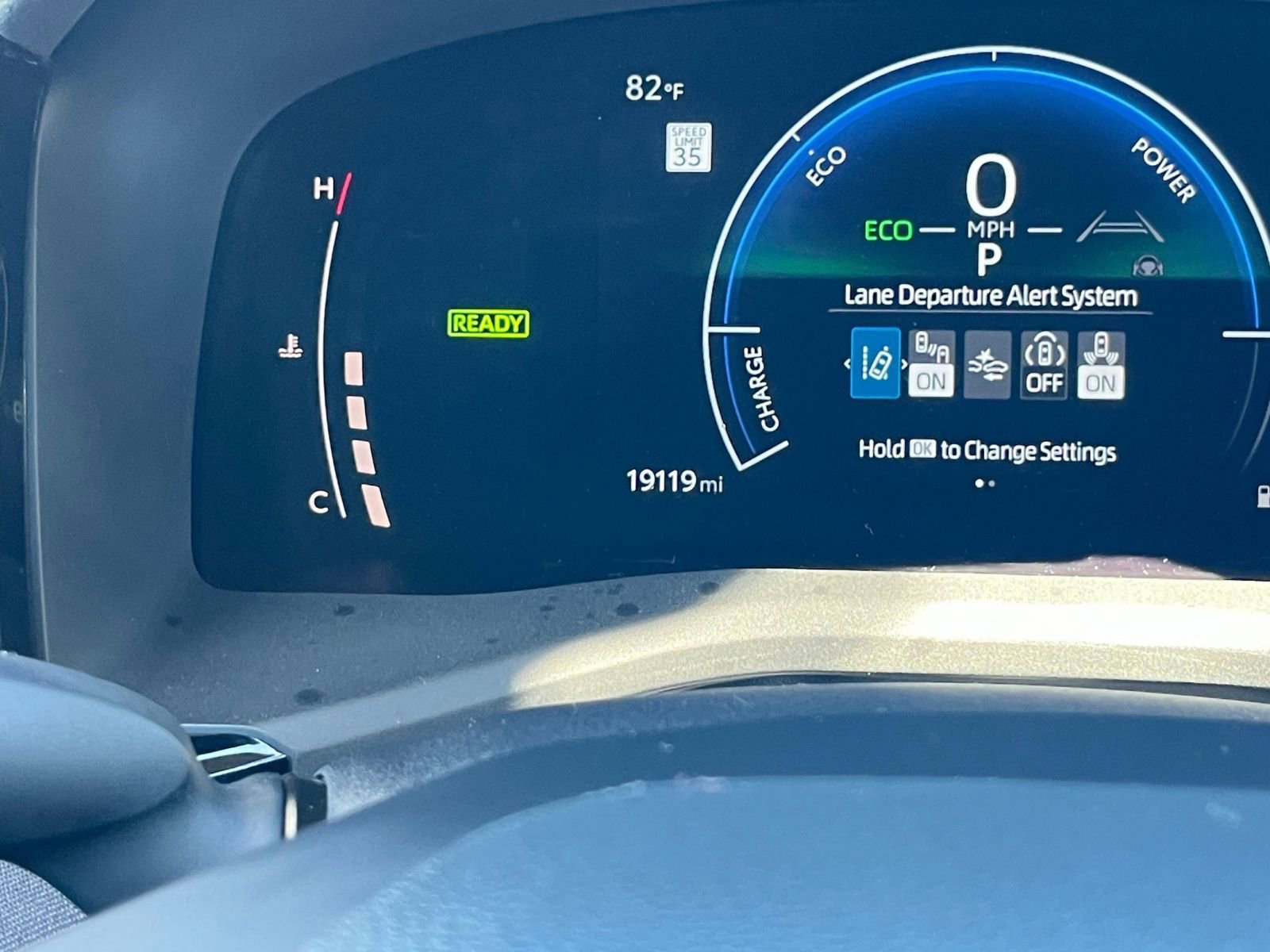 Used 2025 Toyota Camry LE image 39