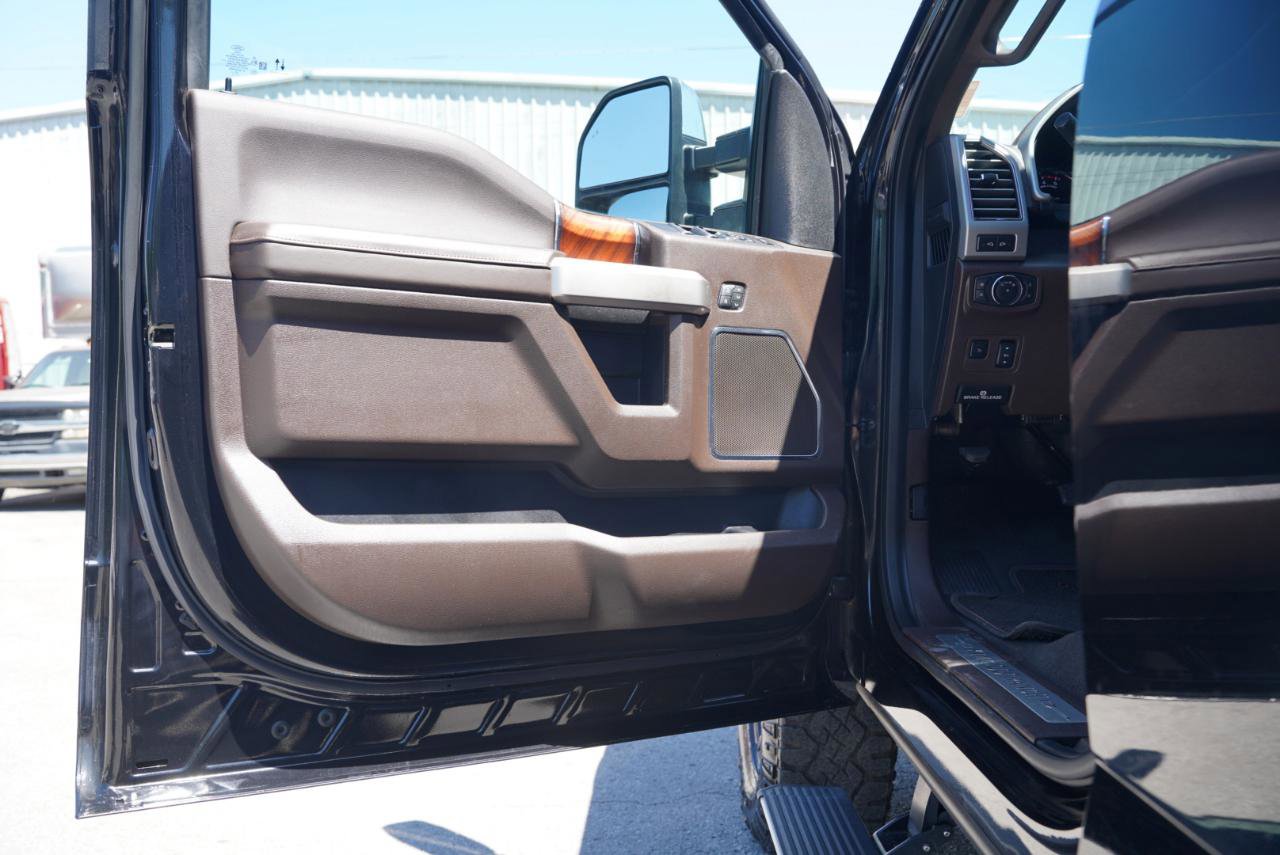 Used 2021 Ford F350 King Ranch w/ Tremor Off-Road Package AWD/4WD image 31