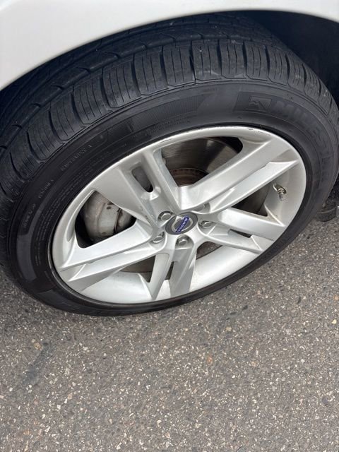 Used 2015 Volvo V60 T5 Platinum image 11