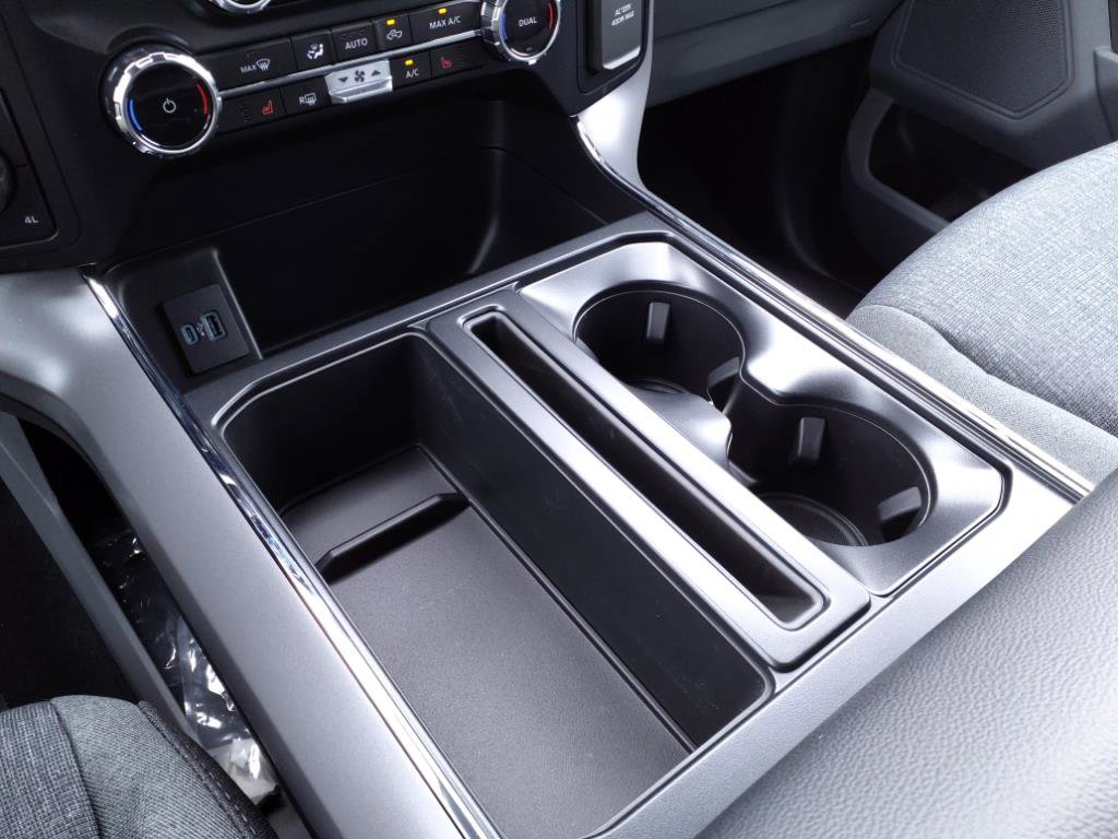 New 2024 Ford F150 XLT w/ Equipment Group 302A MID image 17