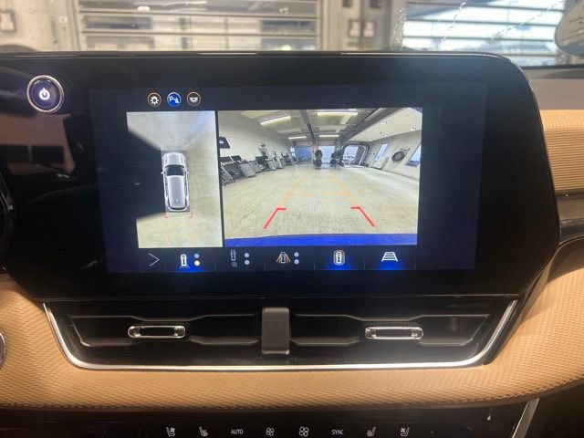 New 2026 Chevrolet Equinox ACTIV w/ Convenience Package III AWD/4WD image 19
