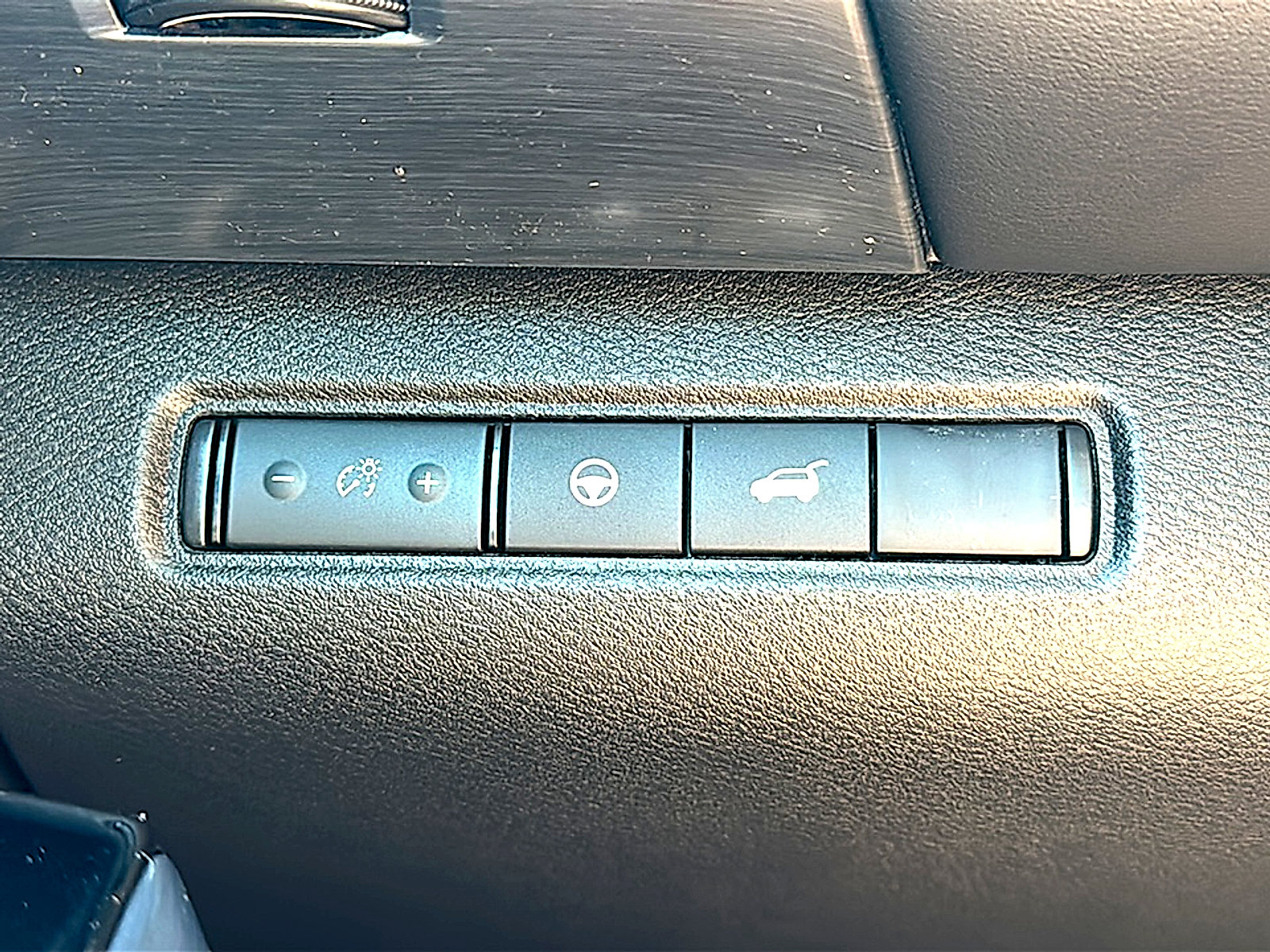 New 2026 Nissan Pathfinder SL w/ SL Premium Package FWD image 27