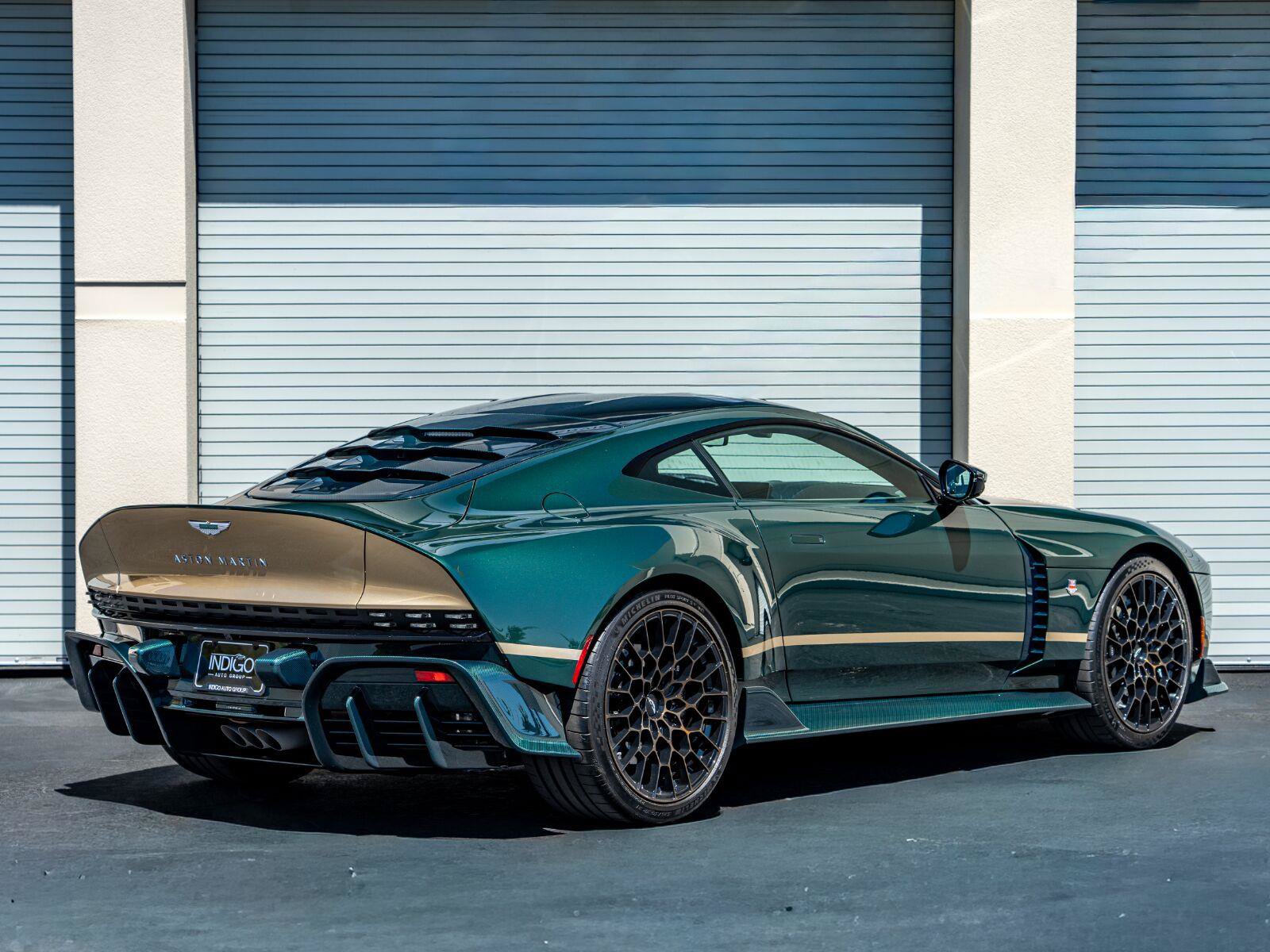 Used 2024 Aston Martin Valour RWD image 4