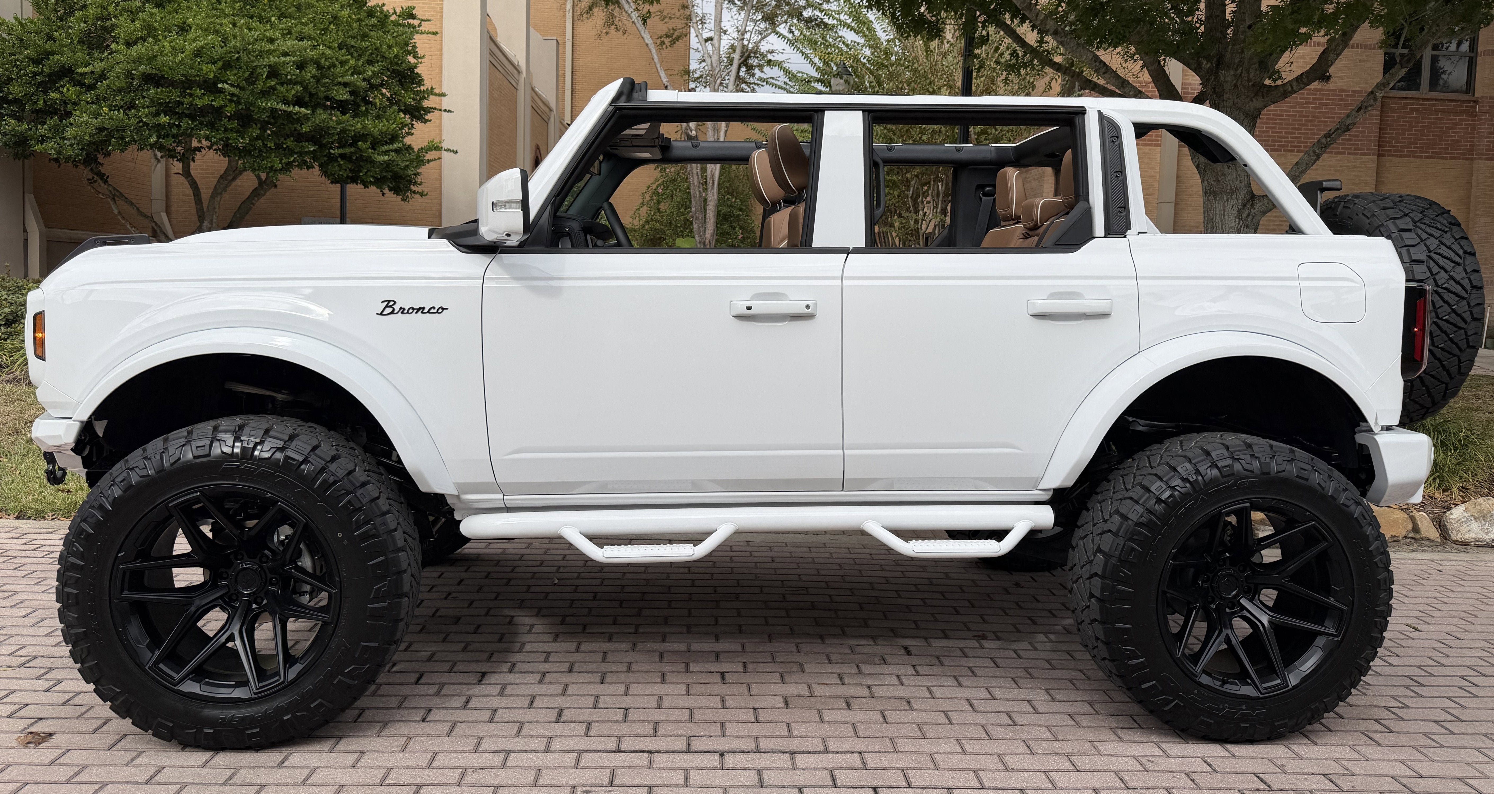 Used 2025 Ford Bronco Outer Banks AWD/4WD image 31
