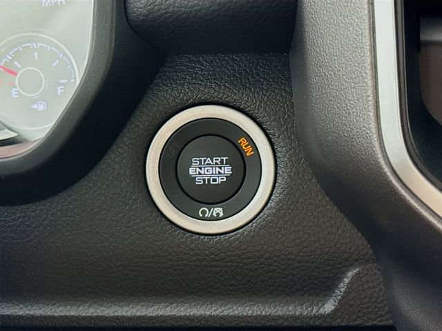 New 2026 RAM 1500 4x4 Crew Cab image 13