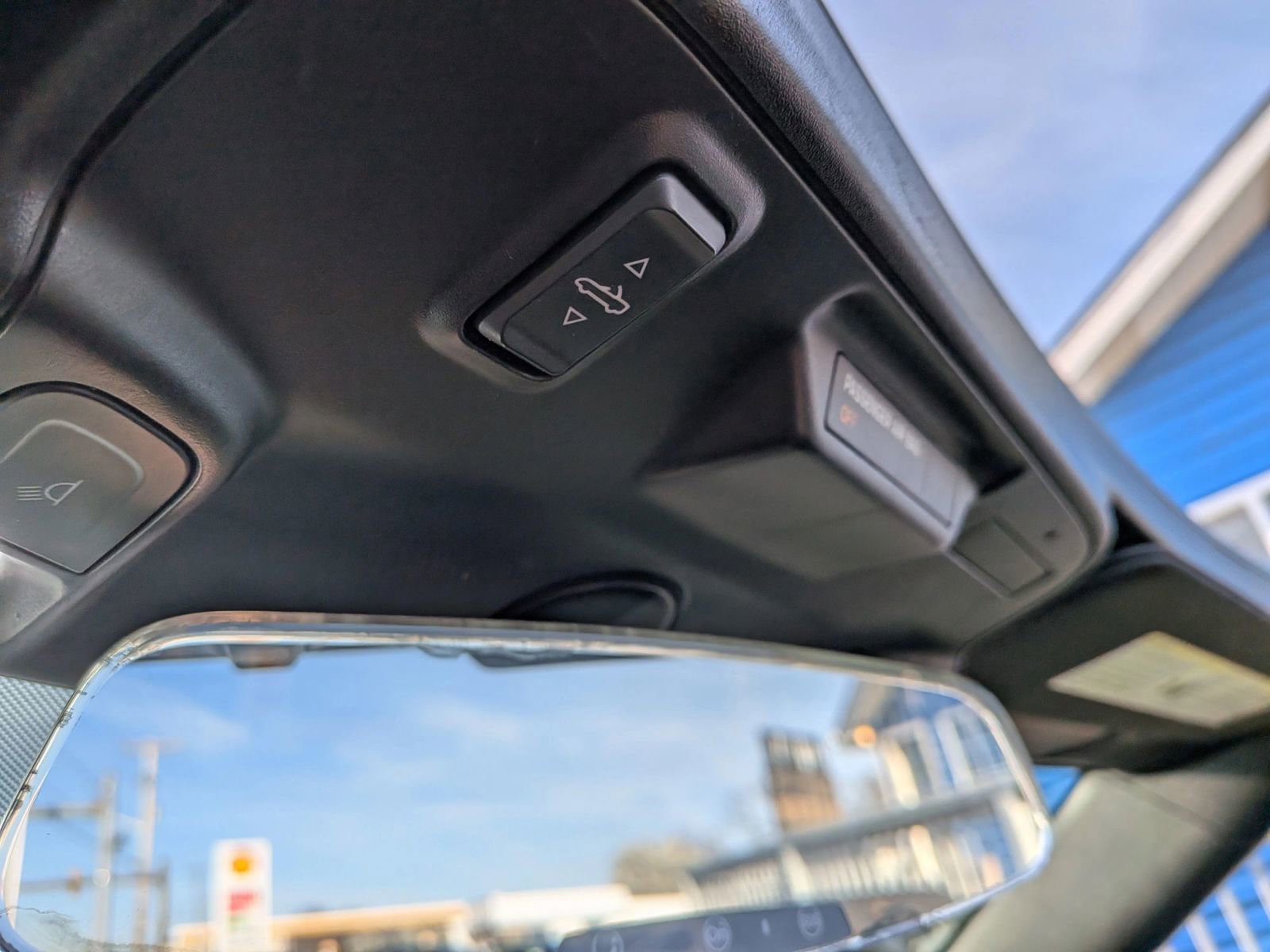 Used 2017 Chevrolet Camaro LT image 37