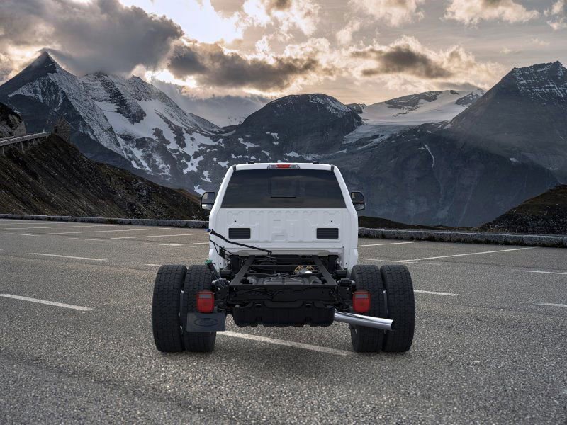 New 2026 Ford F550 4x4 Supercab Super Duty image 6