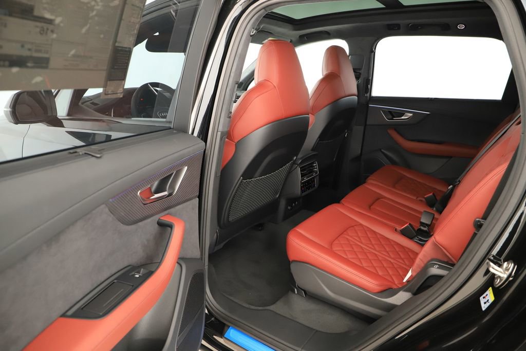 New 2026 Audi SQ7 Prestige image 27