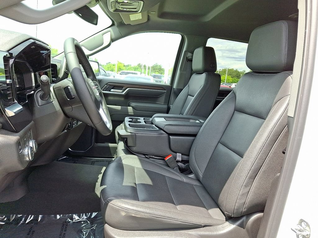 Used 2026 GMC Sierra 1500 SLT AWD/4WD image 13