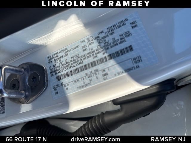 Used 2023 Lincoln Corsair Standard w/ Rear Removable Package Tray image 27