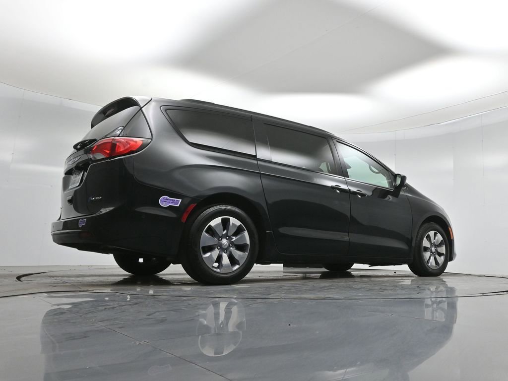 Used 2018 Chrysler Pacifica Limited w/ Advanced Safetytec Group image 49