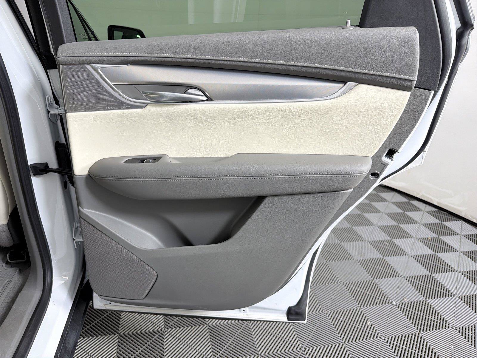 Certified 2024 Cadillac XT5 Premium Luxury AWD/4WD image 14