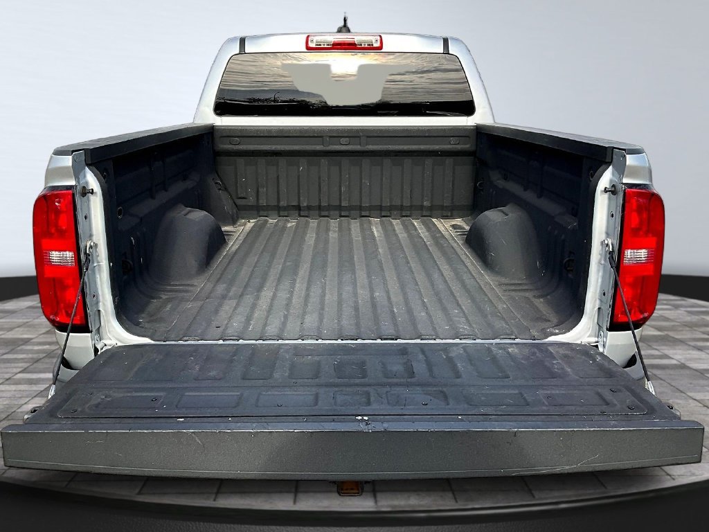Used 2015 Chevrolet Colorado Z71 AWD/4WD image 9