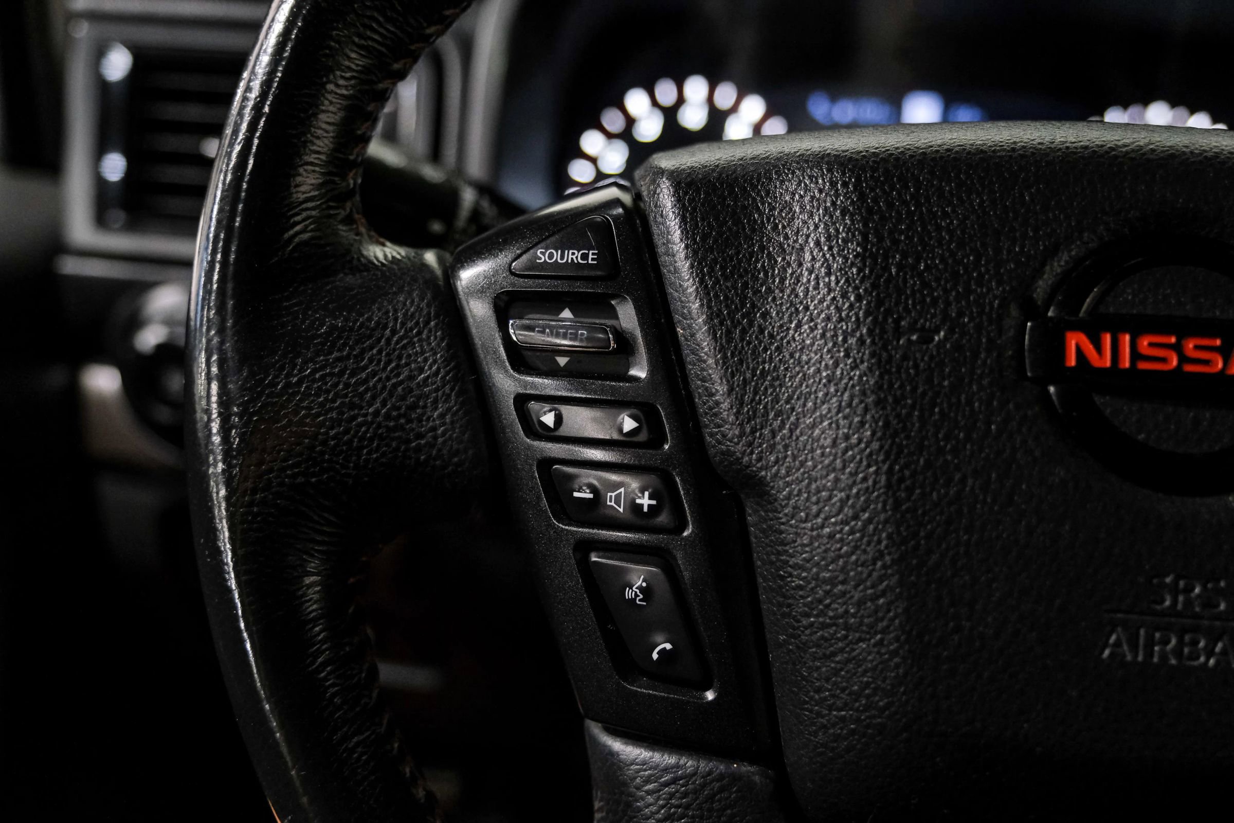 Used 2021 Nissan Titan PRO-4X w/ Off Road Protection Package image 20