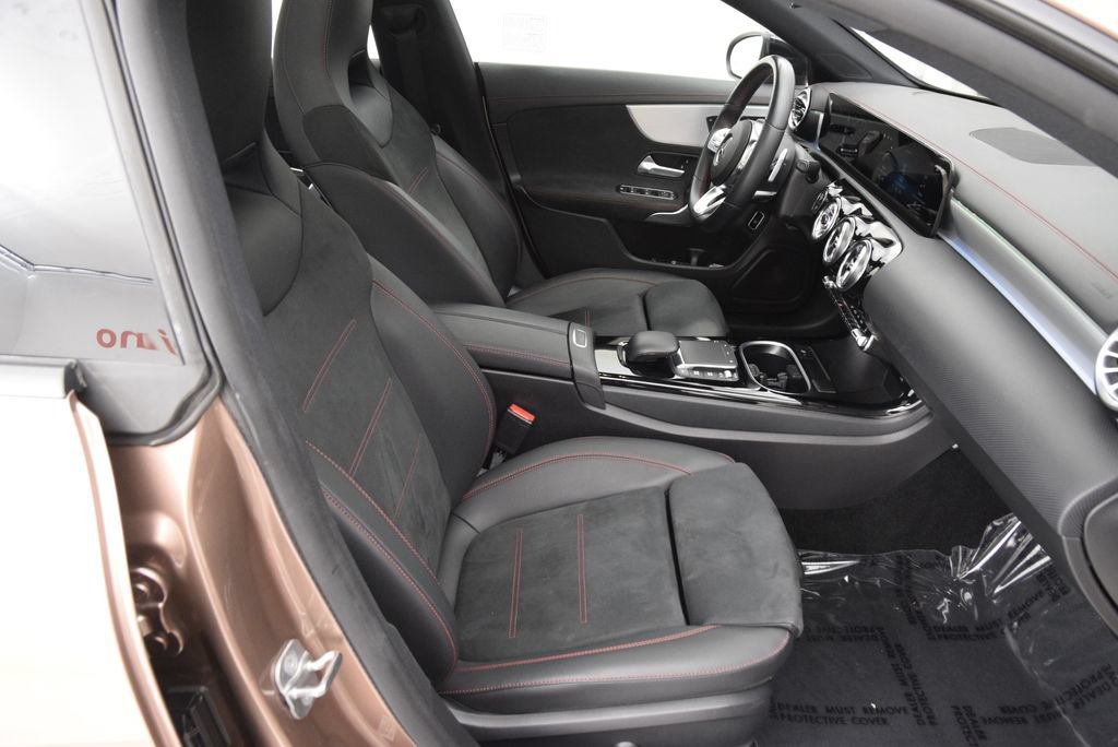 Used 2023 Mercedes-Benz CLA 250 image 16