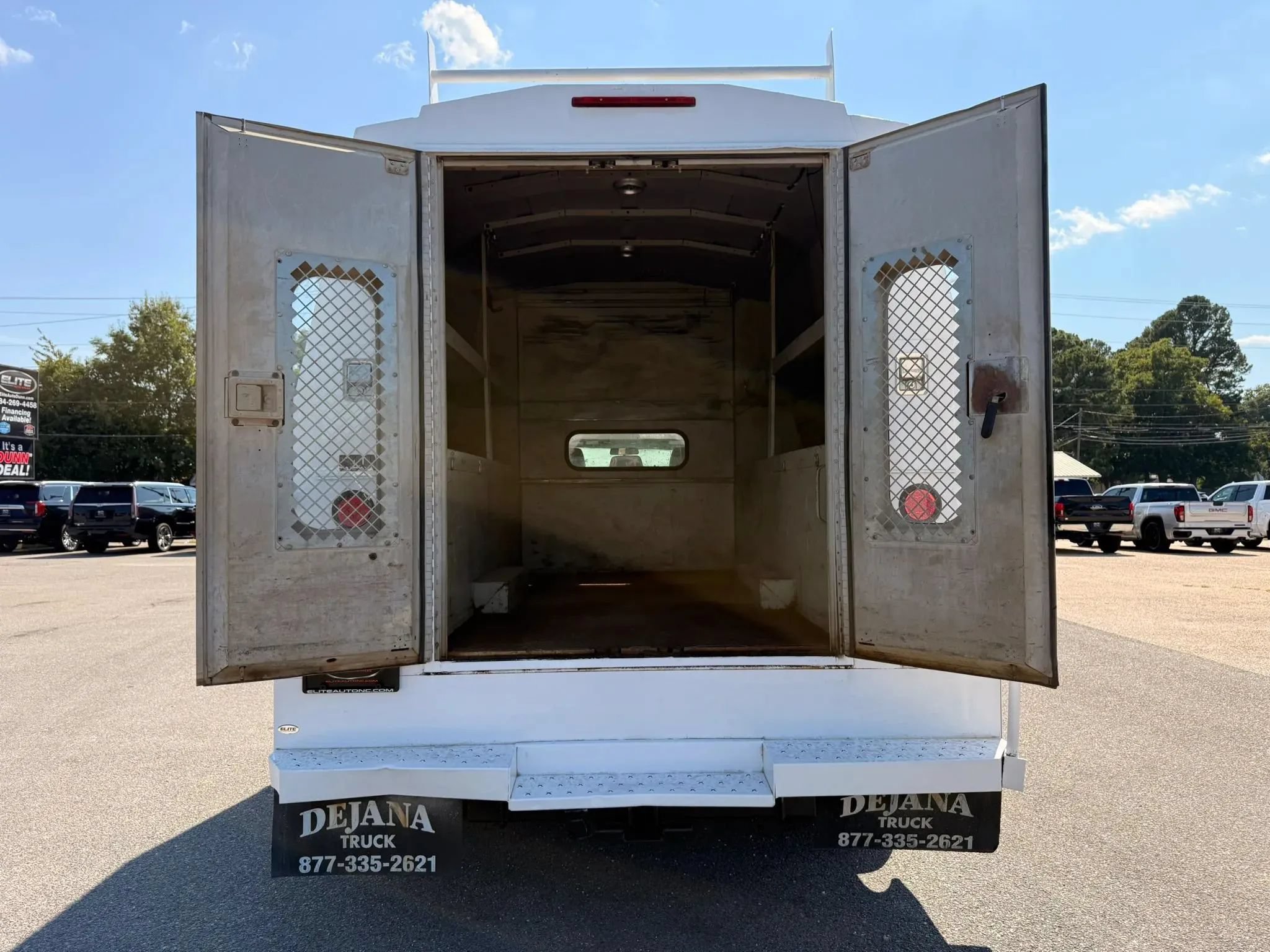 Used 2014 Ford F350 XL w/ Power Equipment Group AWD/4WD image 15