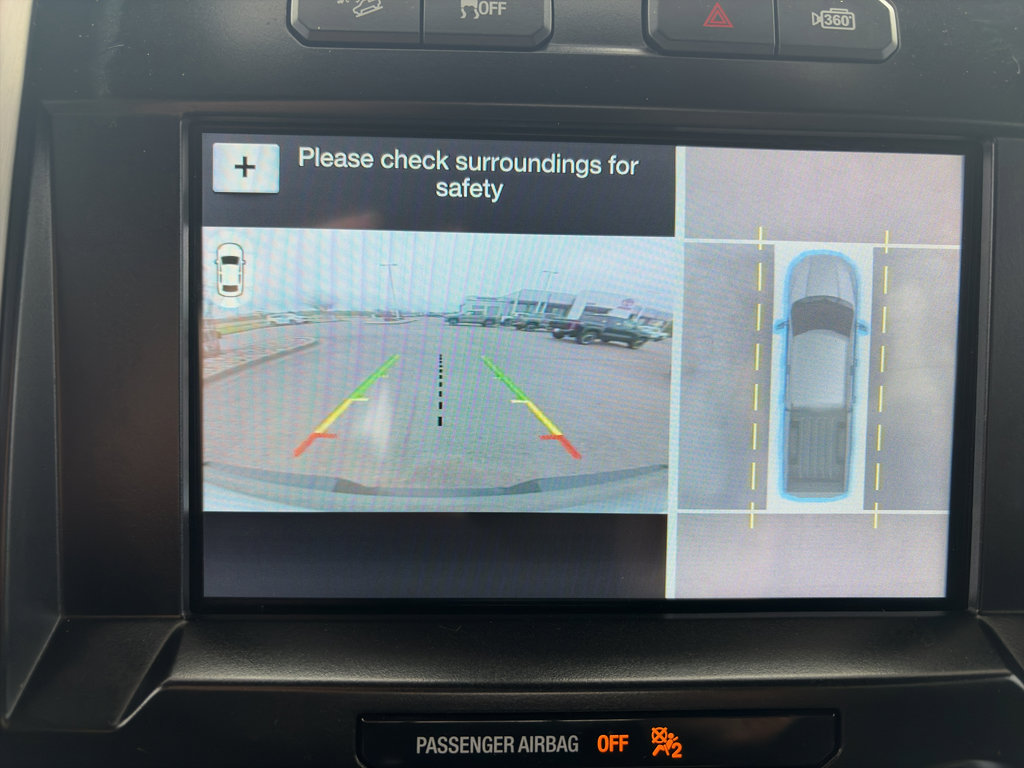 Used 2016 Ford F150 Platinum w/ Equipment Group 701A Luxury image 18