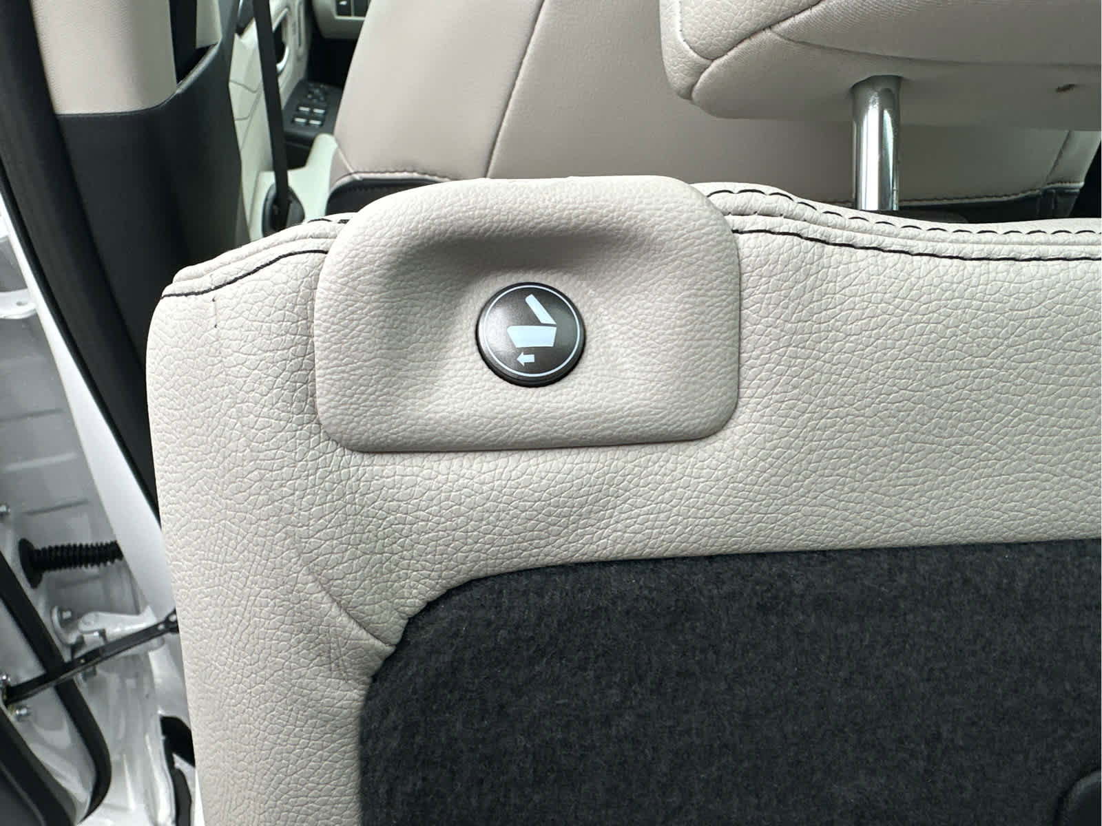 New 2026 Honda Pilot Touring image 55