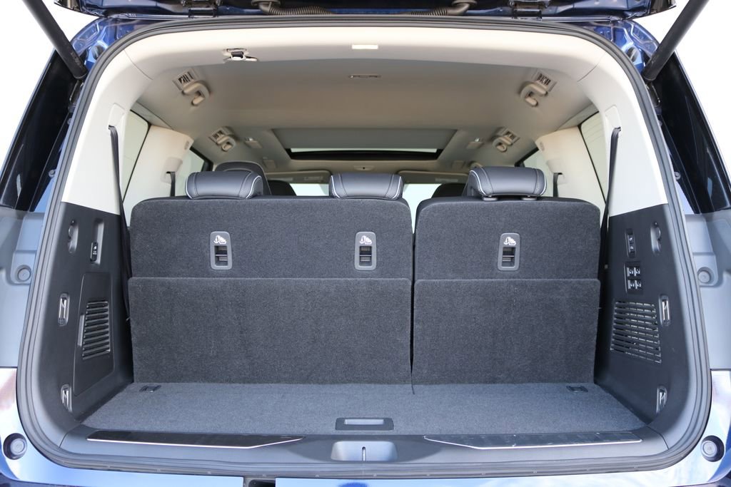 Certified 2025 INFINITI QX80 Sensory image 28