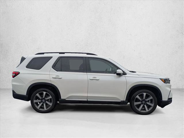 Used 2024 Honda Pilot Elite image 4