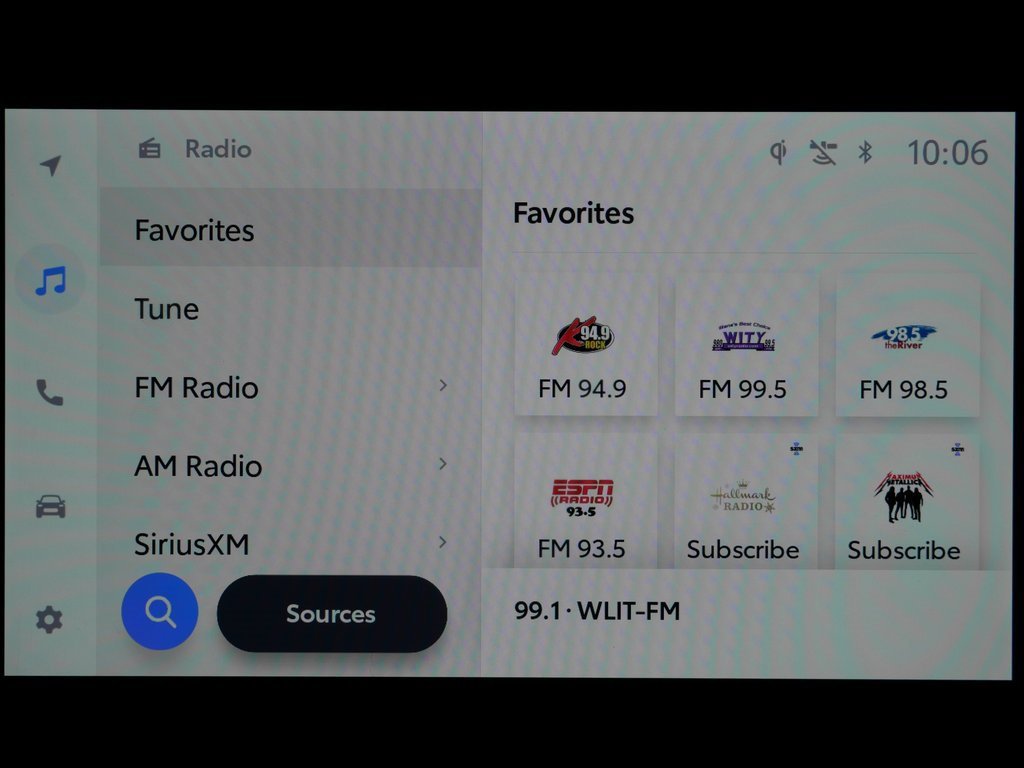 Used 2025 Toyota Camry SE image 17