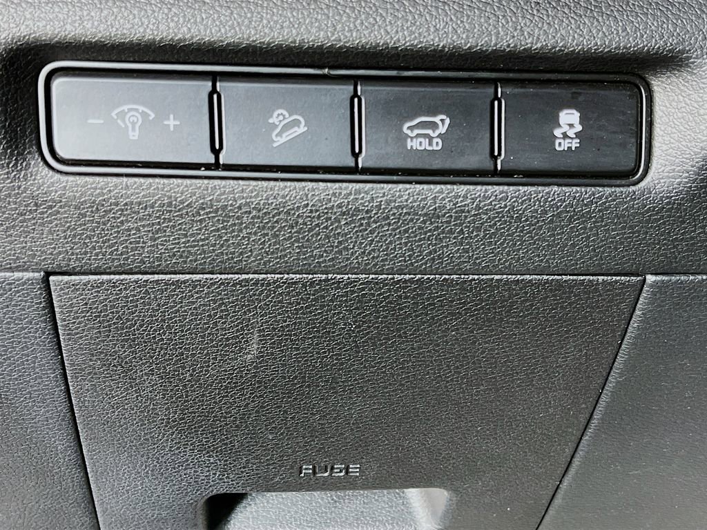 Used 2025 Kia Telluride S FWD image 13